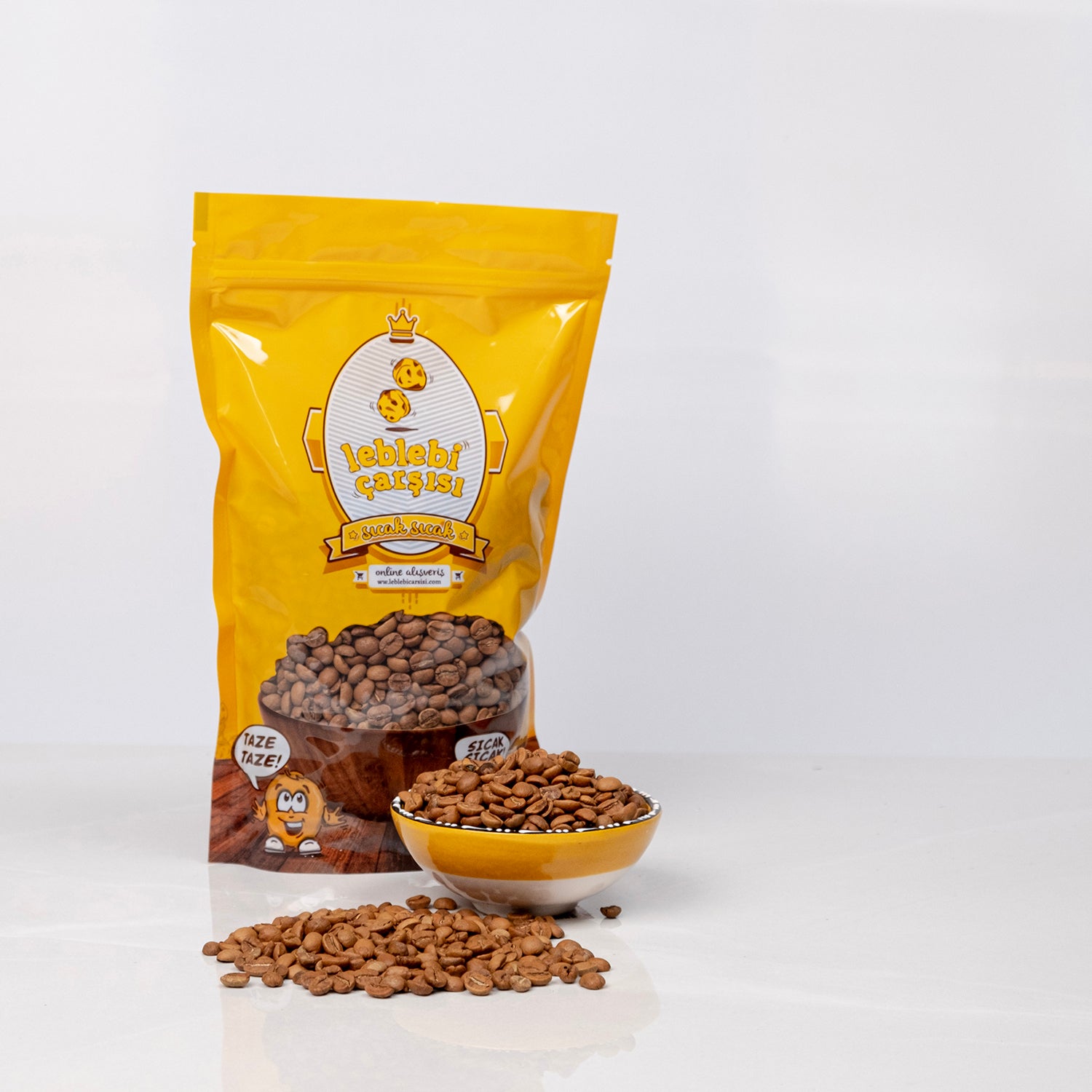 Kavrulmuş doğal kahve çekirdekleri – taze ve yoğun aromalı kahve için ideal