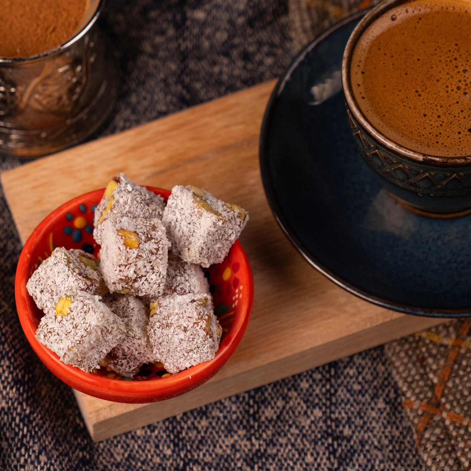 Çifte kavrulmuş Antep fıstıklı lokum – az şekerli, bol fıstıklı ve geleneksel yöntemle hazırlanmış lokum ürünü