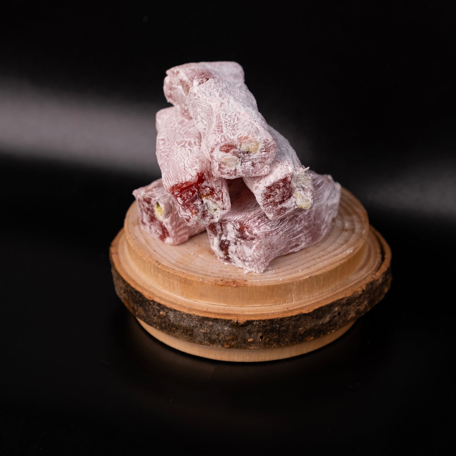 Narlı fitil lokum – nar aromalı, yumuşak dokulu ve uzun formda geleneksel lokum çeşidi