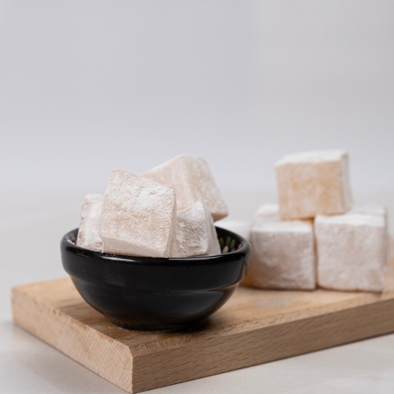 Sade lokum – klasik, katkısız ve yumuşak dokulu geleneksel Türk lokumu