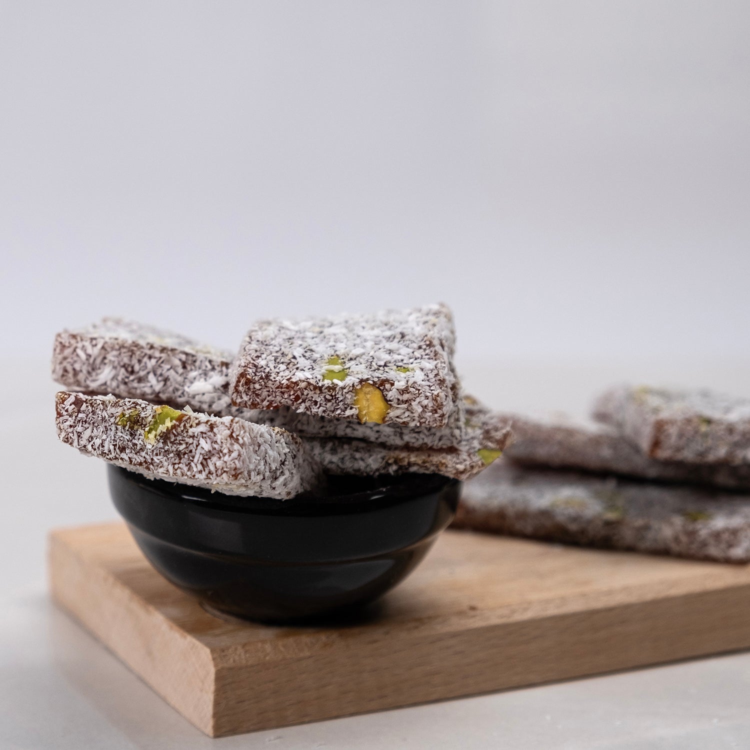 Antep fıstıklı cezerye – rendelenmiş havuç, doğal şeker ve bol Antep fıstığıyla hazırlanan geleneksel tatlı atıştırmalık