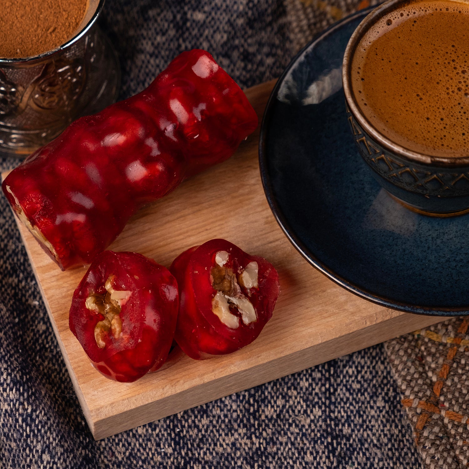 Narlı cevizli sucuk – doğal nar suyu ve taze cevizle hazırlanmış, katkısız ve hafif geleneksel enerji atıştırmalığı