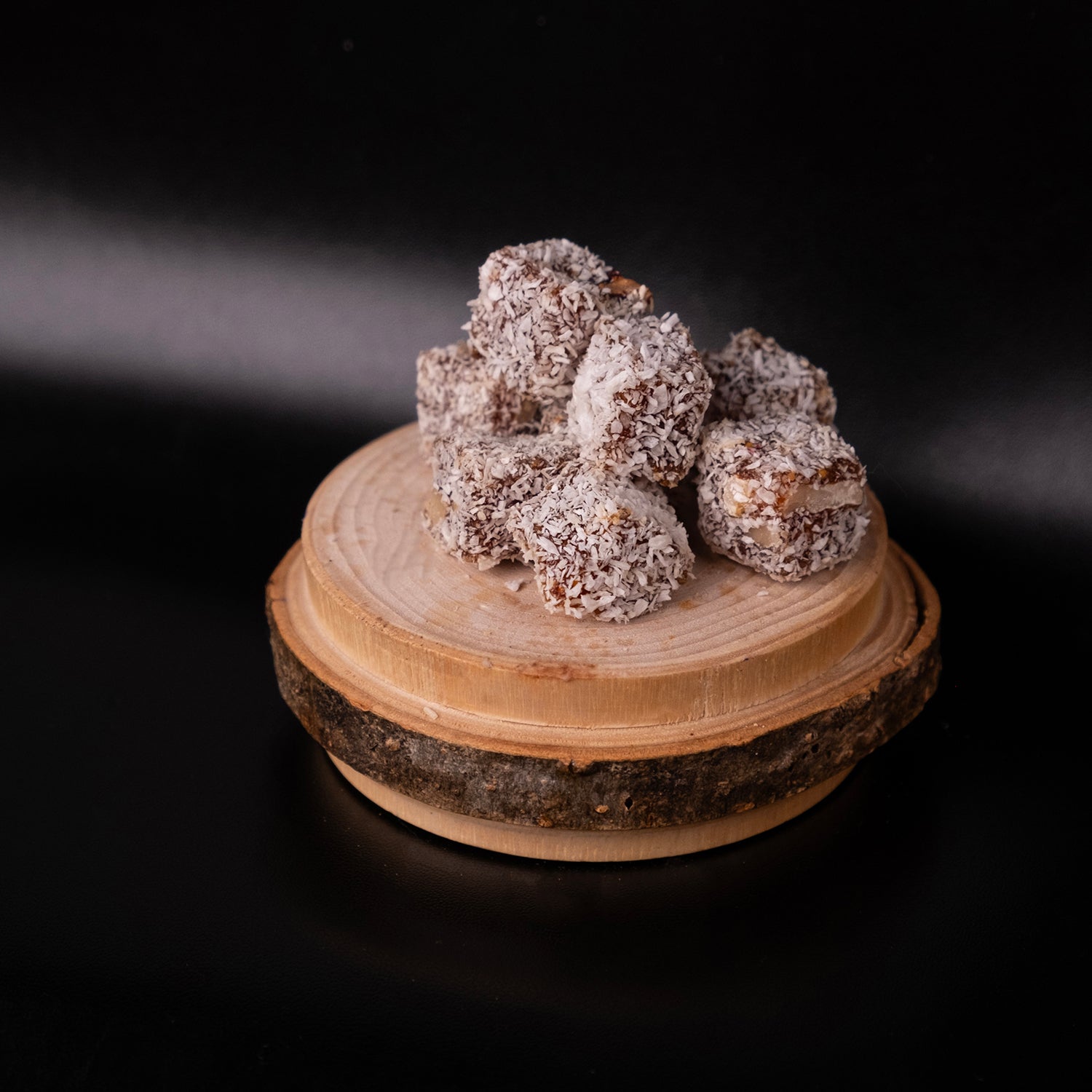 İncirli cevizli lokum – doğal incir parçaları ve cevizle hazırlanmış özel meyveli lokum çeşidi