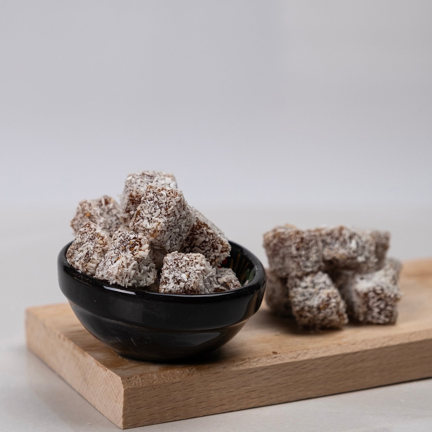 İncirli cevizli lokum – doğal incir parçaları ve cevizle hazırlanmış özel meyveli lokum çeşidi