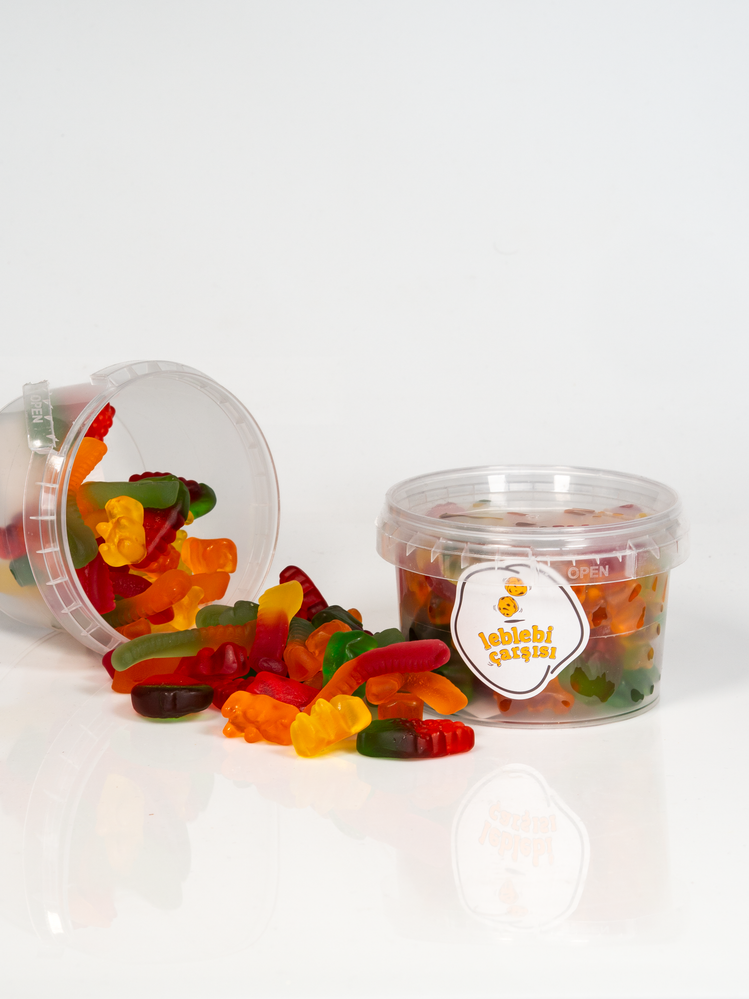 Klasik meyveli jelibon – çilek, limon, elma ve portakal aromalı renkli yumuşak jelibon şekerleme