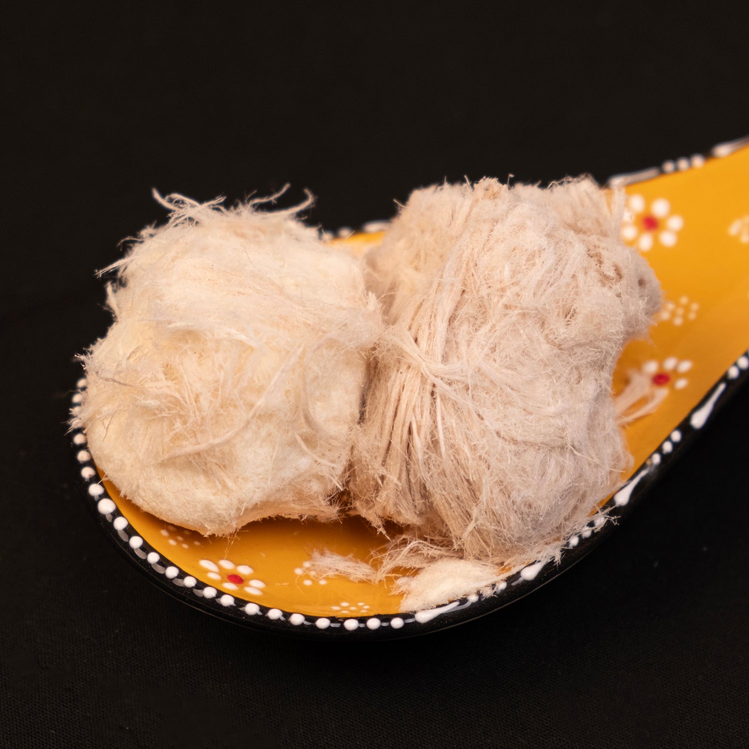 Sade ve kakaolu karışık pişmaniye – lif lif yapıda, geleneksel pamuk tatlısı