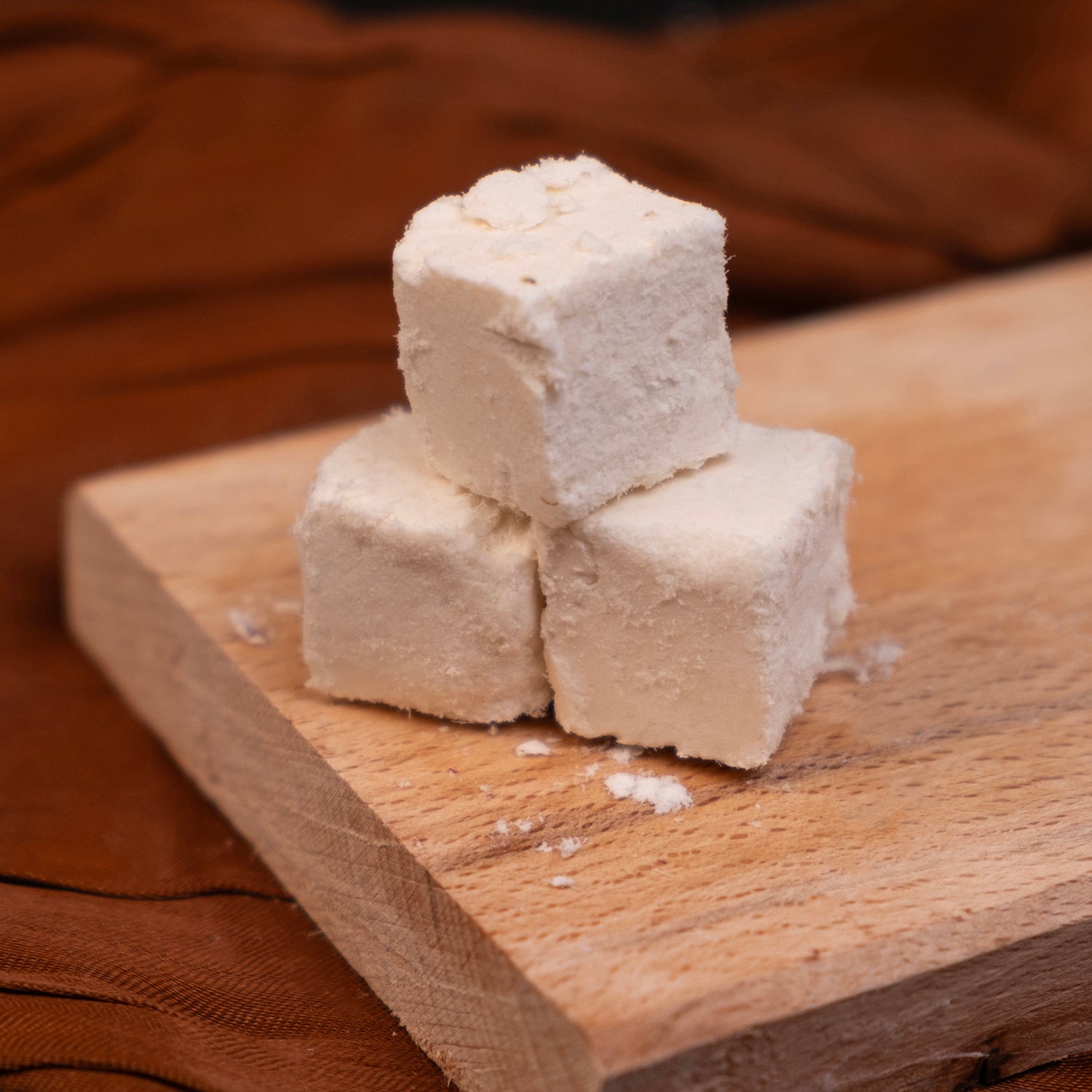 Tereyağlı çekme helva – lif lif yapıda, ağızda dağılan geleneksel tatlı