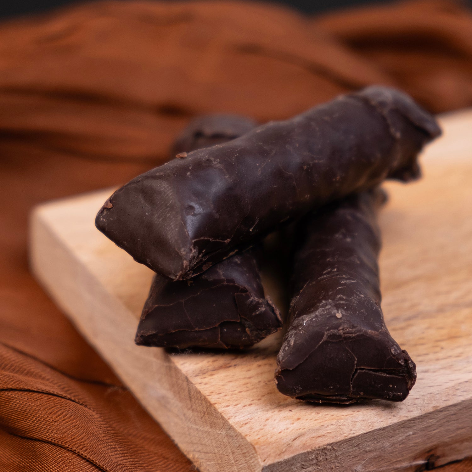 Çikolatalı kestane şekeri – sütlü çikolatayla kaplı yumuşak kestane tatlısı