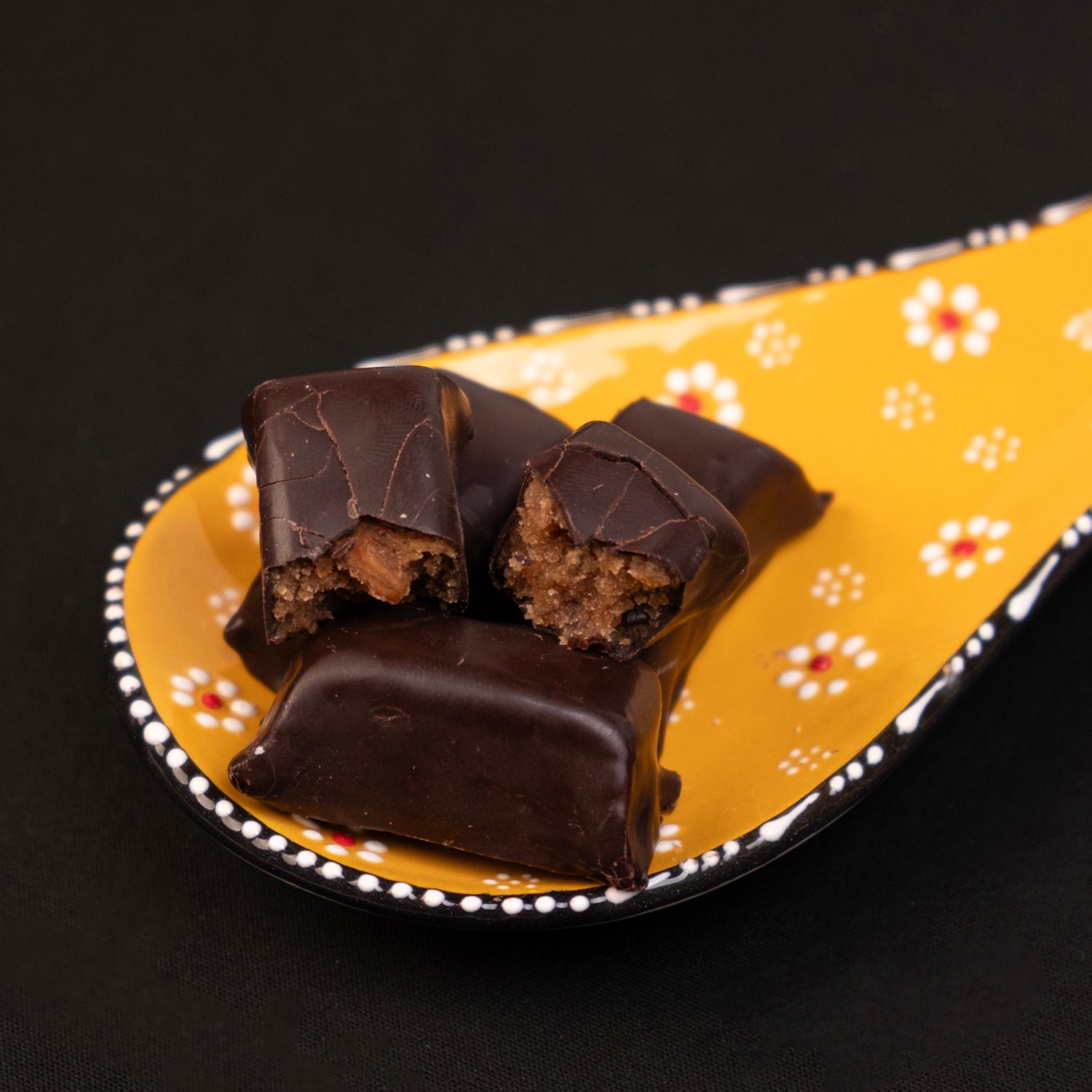 Çikolatalı kestane şekeri – sütlü çikolatayla kaplı yumuşak kestane tatlısı