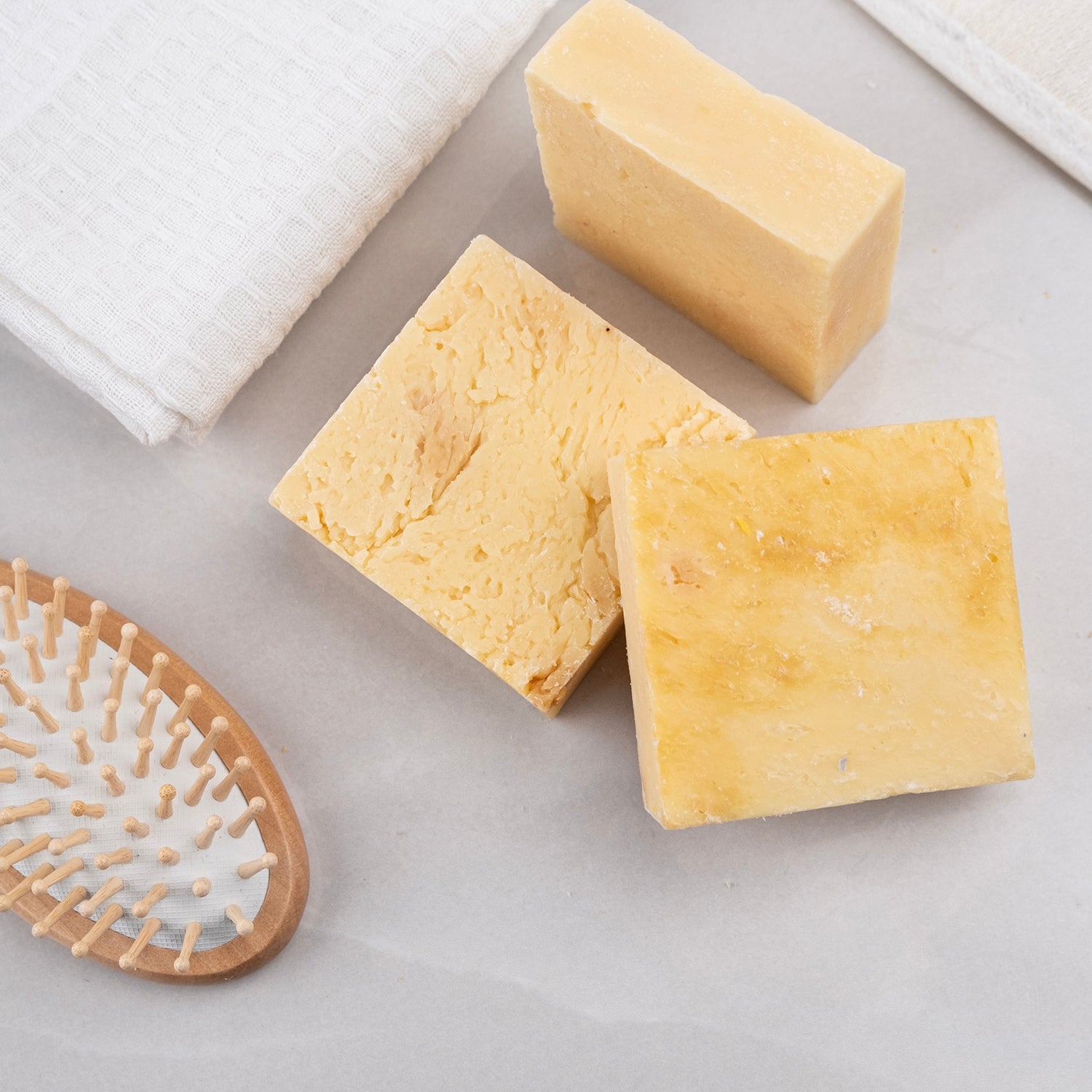 Ballı ve sütlü doğal sabun – nemlendirici ve yumuşatıcı etkili bitkisel cilt bakım ürünü