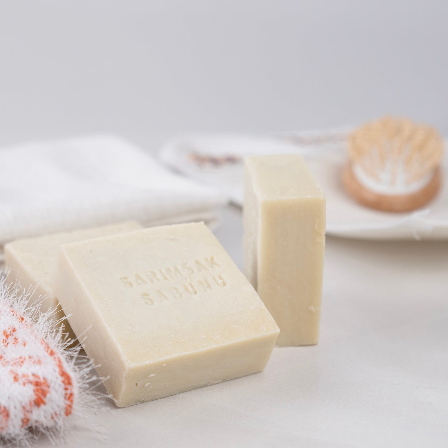 Sarımsak özü içeren doğal sabun – saç dökülmesine karşı etkili, saç köklerini besleyen bitkisel bakım ürünü