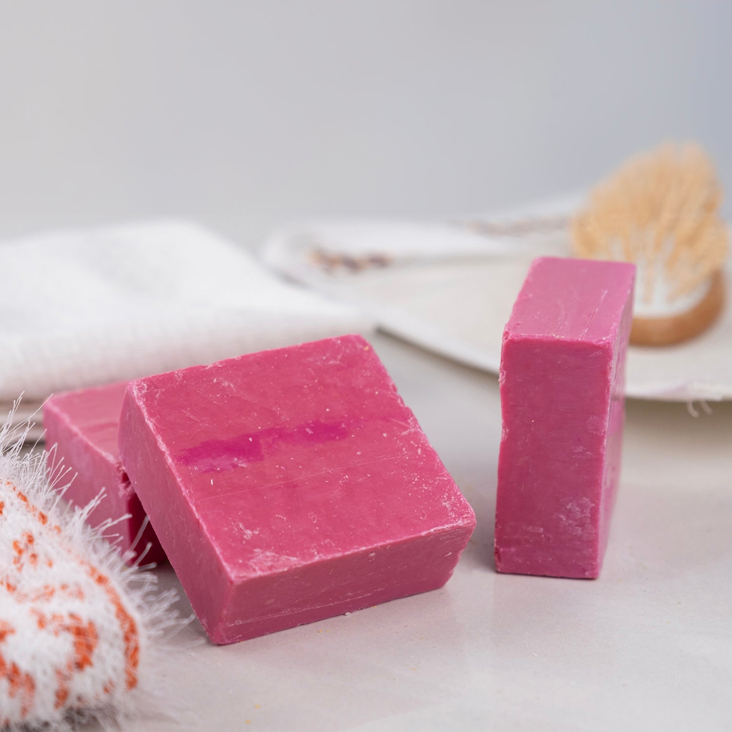 Yılan otu özlü doğal sabun – saç dökülmesine karşı etkili, kepek önleyici ve saç kökü güçlendirici bitkisel sabun