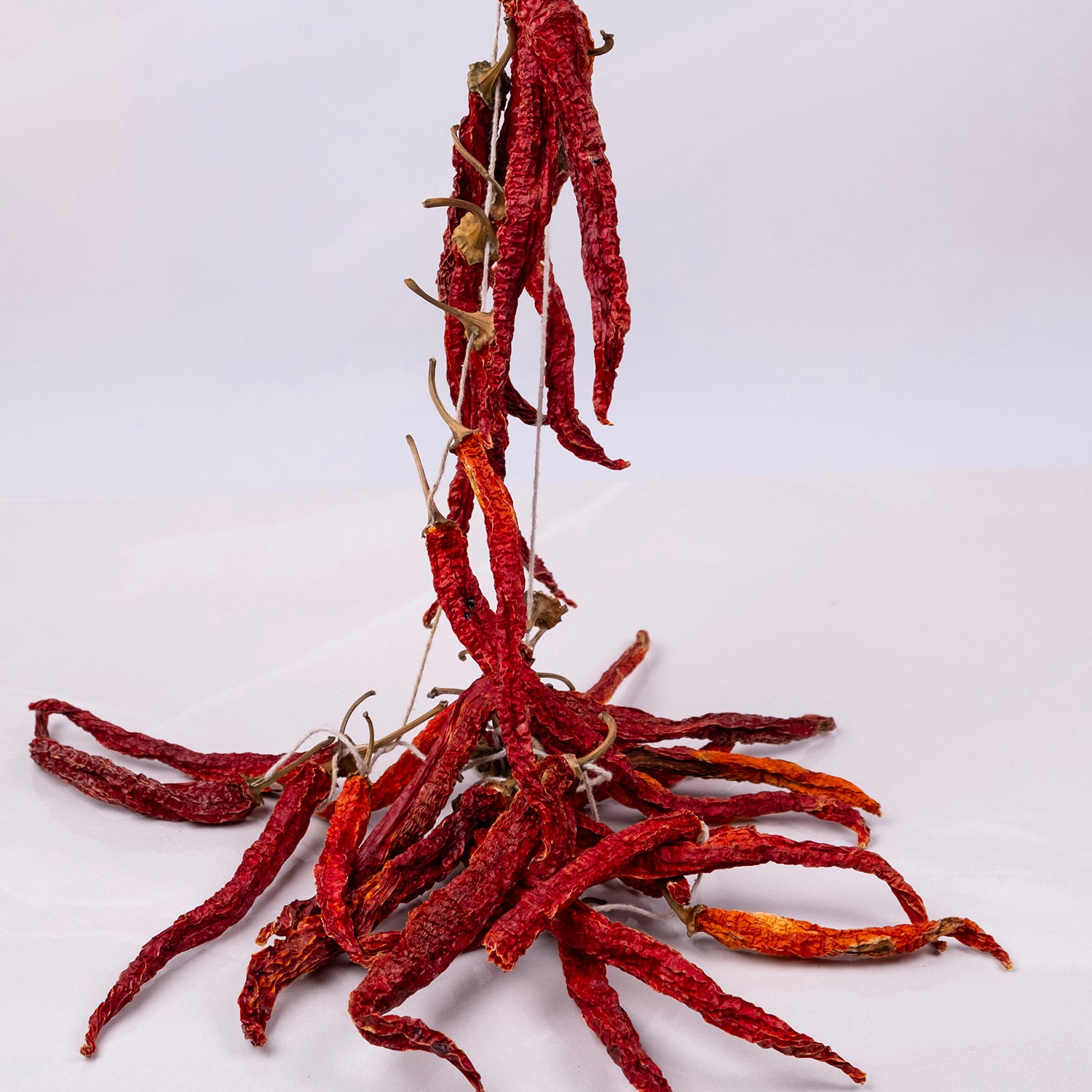 Doğal yöntemle kurutulmuş kızartmalık kuru biberler – çıtır dokulu ve katkısız atıştırmalık