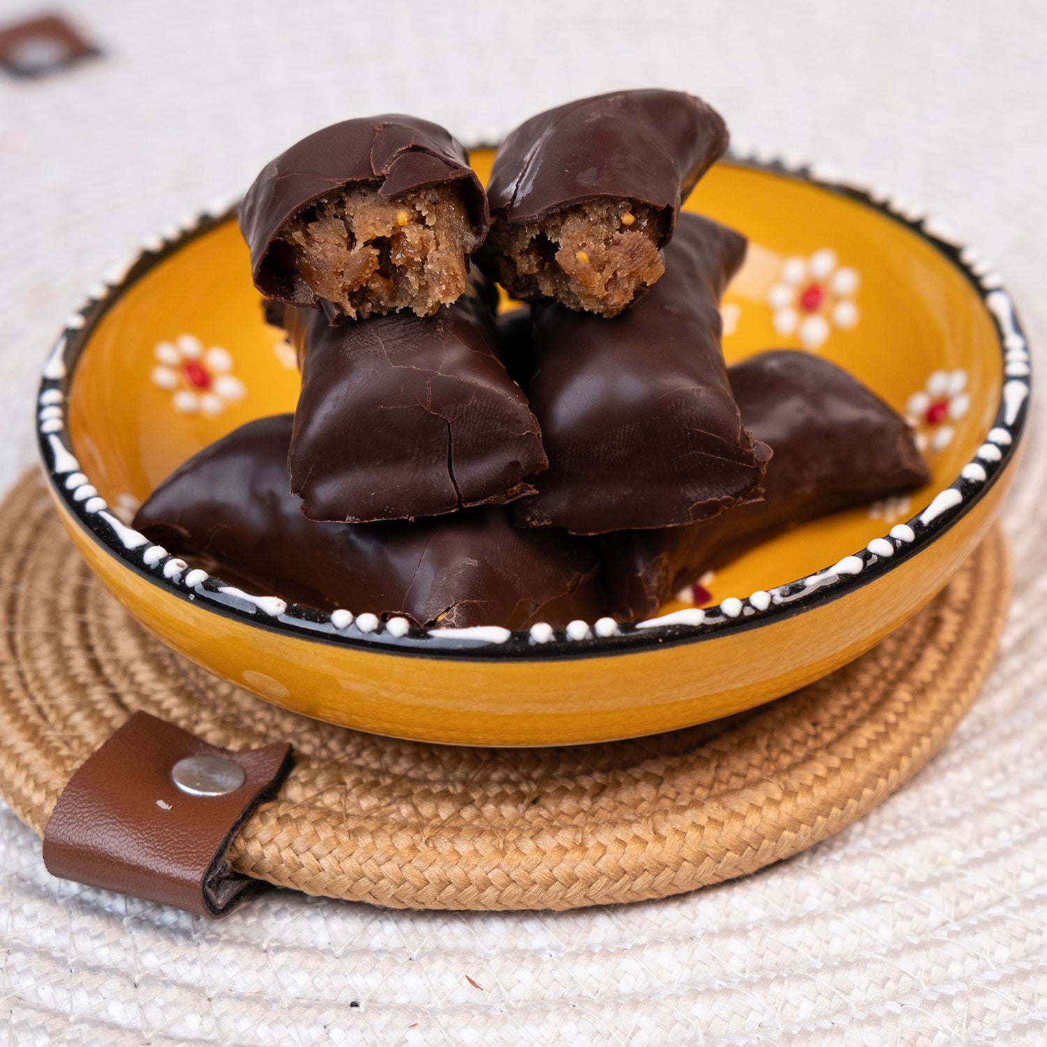 Sütlü çikolatayla kaplanmış kuru incir – doğal meyve ve tatlı birleşimi