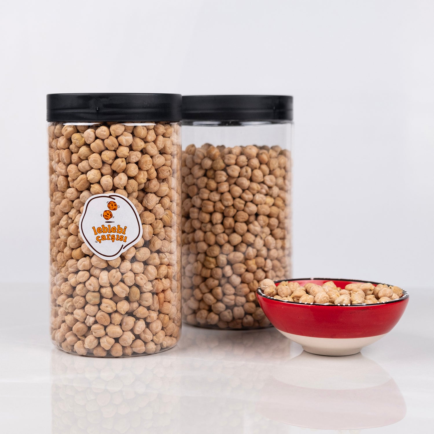 Tane tane yerli kuru nohut – protein ve lif açısından zengin doğal bakliyat ürünü