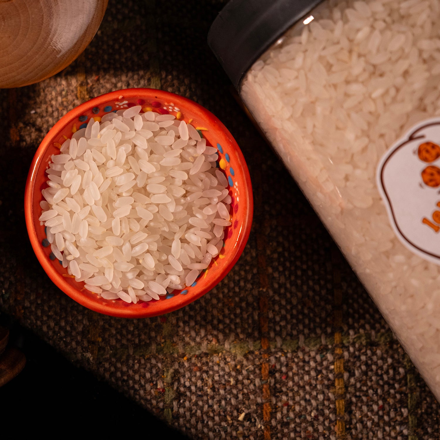 İri ve dolgun taneli baldo pirinç – tane tane pilavlar için yüksek kaliteli yerli pirinç