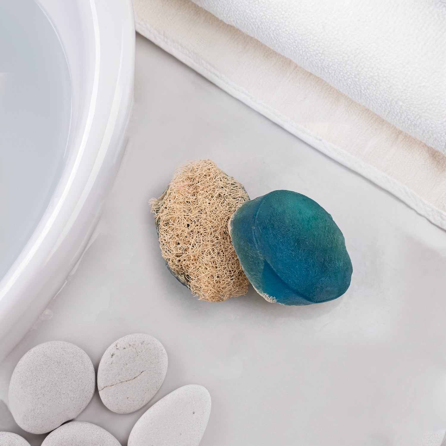 Kabak lifi ve argan yağı içeren doğal sabun – peeling etkili, besleyici ve yaşlanma karşıtı bitkisel cilt bakım ürünü