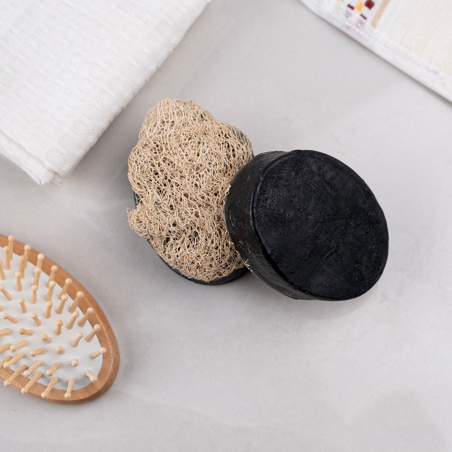 Kabak lifi ve kolajen içeren doğal sabun – peeling etkili, cilt sıkılaştırıcı ve yaşlanma karşıtı bitkisel bakım ürünü