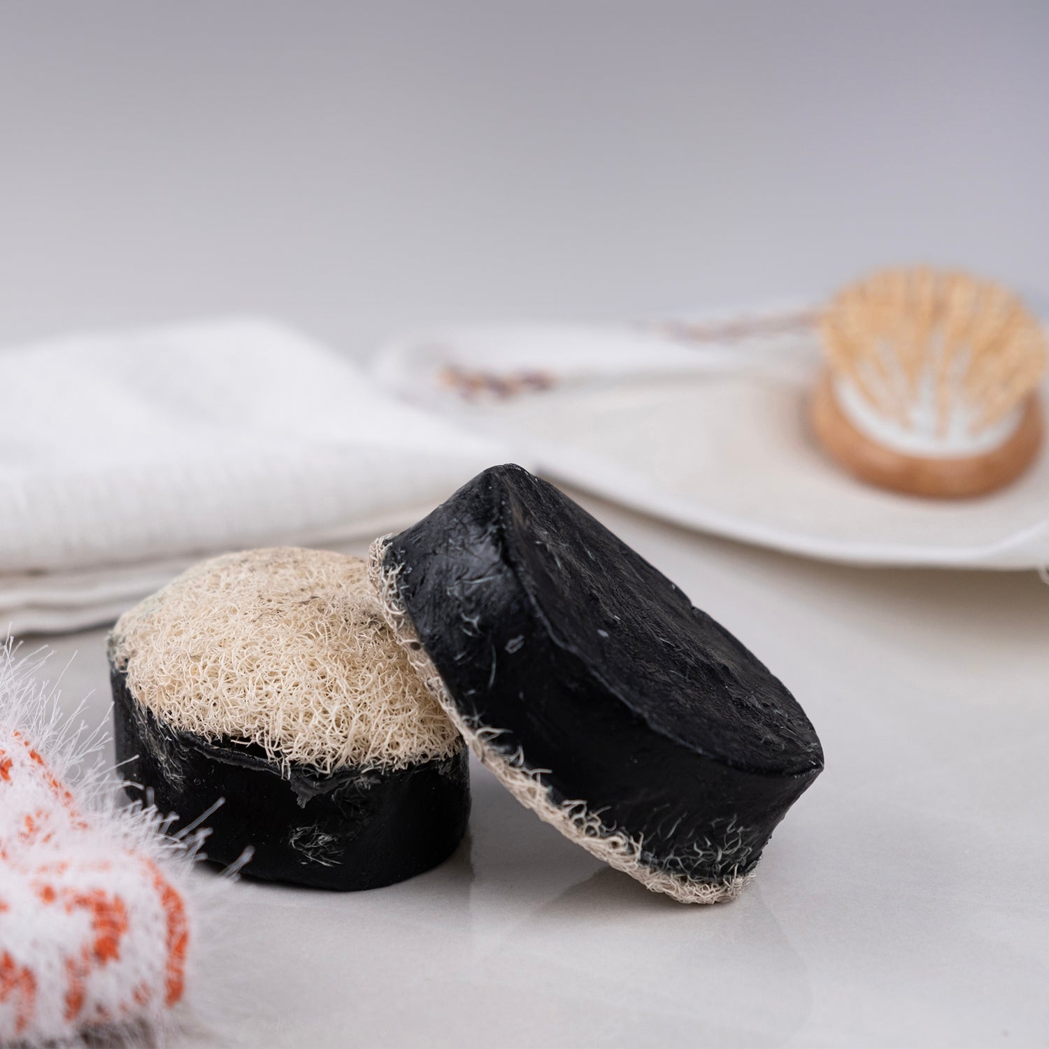 Kabak lifi ve kolajen içeren doğal sabun – peeling etkili, cilt sıkılaştırıcı ve yaşlanma karşıtı bitkisel bakım ürünü