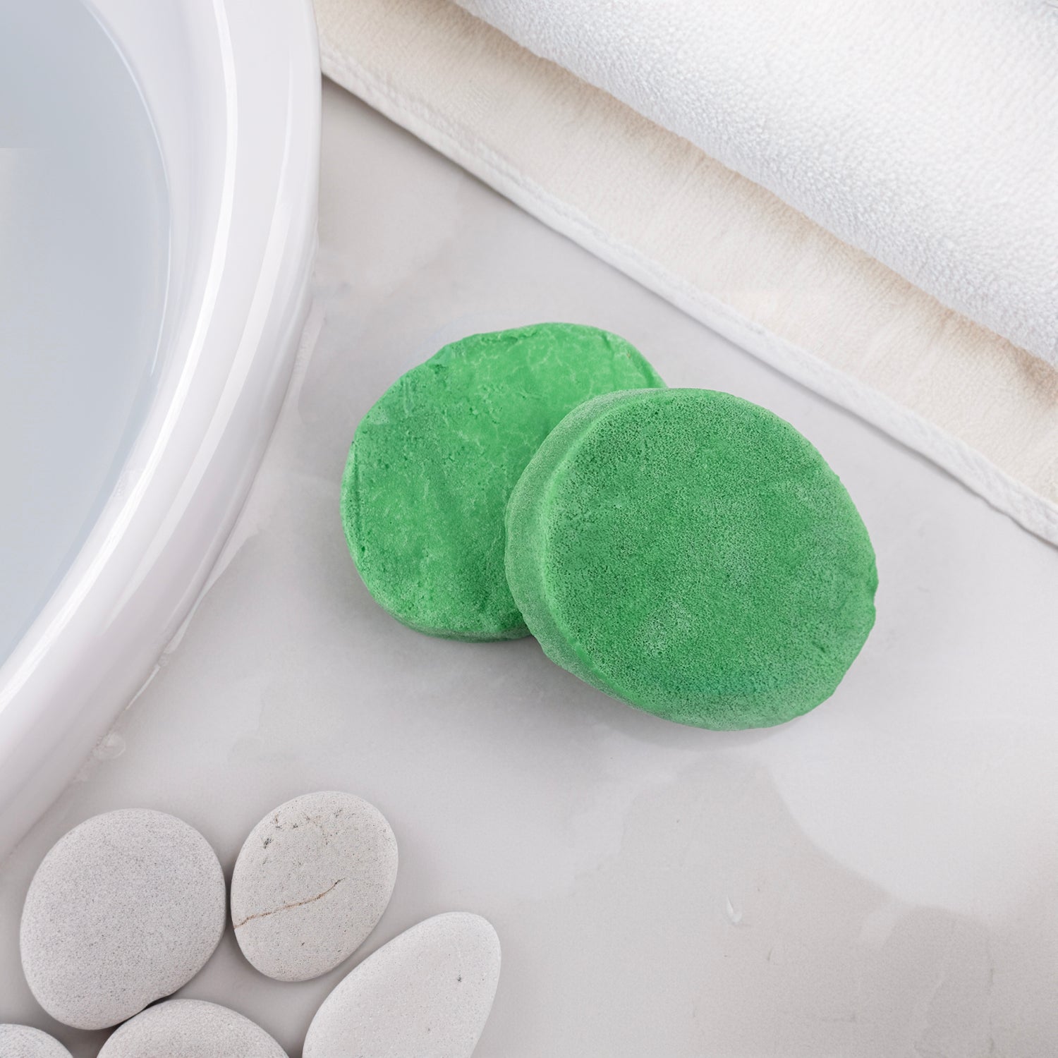 Çay ağacı yağı ve doğal sünger içeren sabun – antibakteriyel, gözenek arındırıcı ve sivilce karşıtı bitkisel bakım ürünü