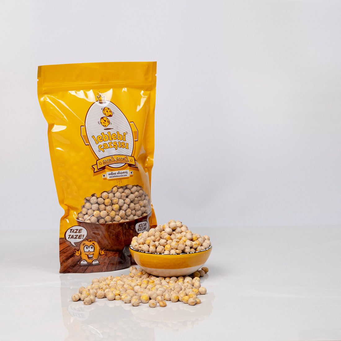 Ağın Leblebisi kavrulmuş doğal leblebi taneleri