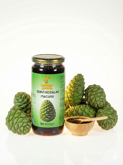 Servi Kozalak Macunu – Doğal servi kozalaklarından hazırlanmış koyu renkli, yoğun kıvamlı bitkisel macun
