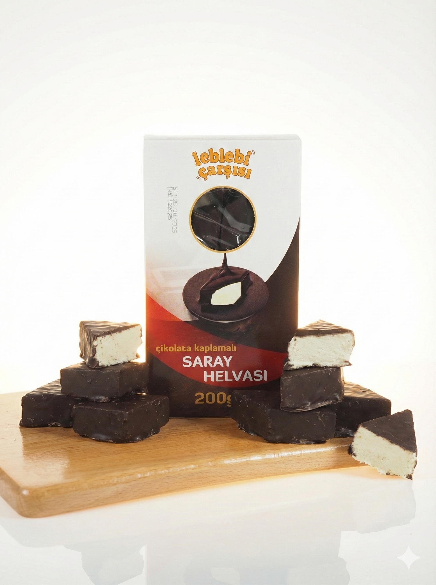 Çikolata Kaplı Saray Helvası – Sütlü çikolata ile kaplanmış, geleneksel ağızda dağılan helva tatlısı