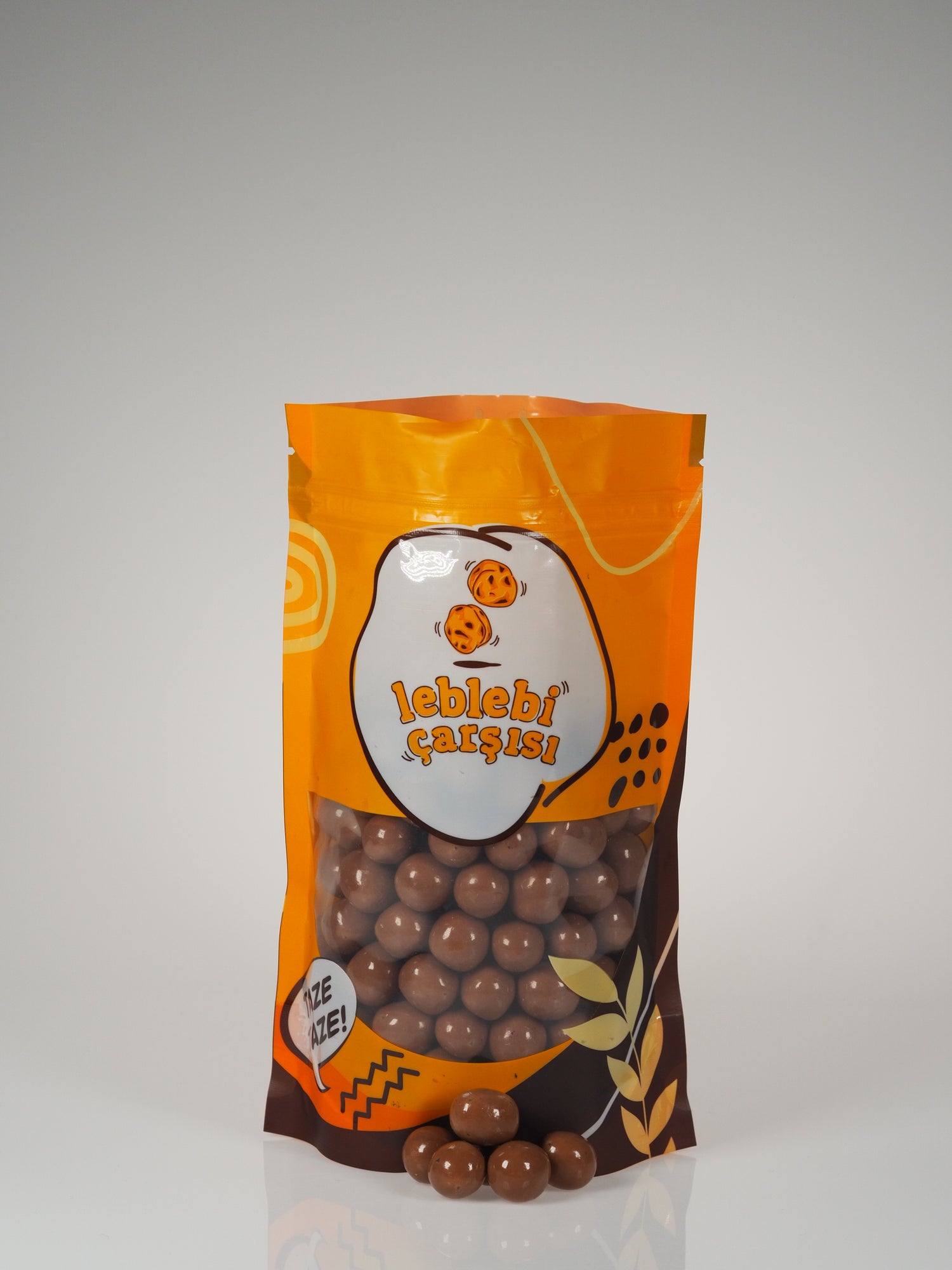 Sütlü çikolatayla kaplı minik muz küpleri – doğal ve lezzetli atıştırmalık