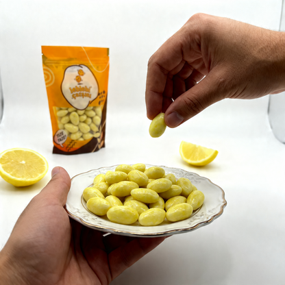 Limon aromalı beyaz çikolata ile kaplanmış çıtır badem drajeler